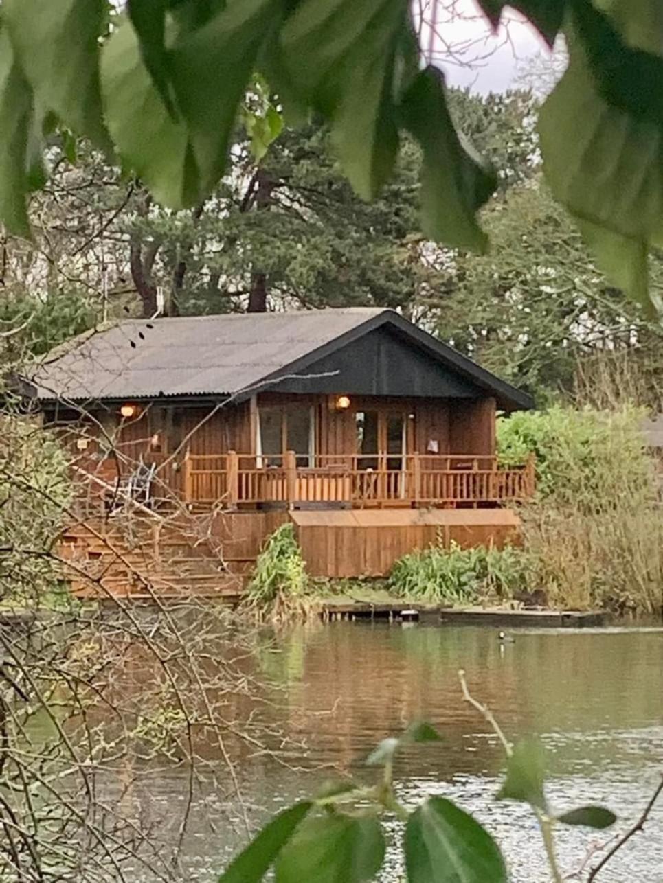 Holly Lodge 12 Hot Tub York Eksteriør billede